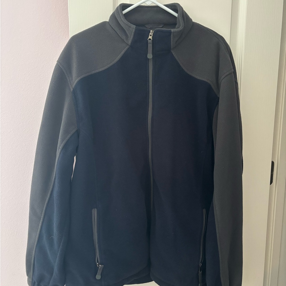 Bass Men's Black and Gray Lightweight Jacket